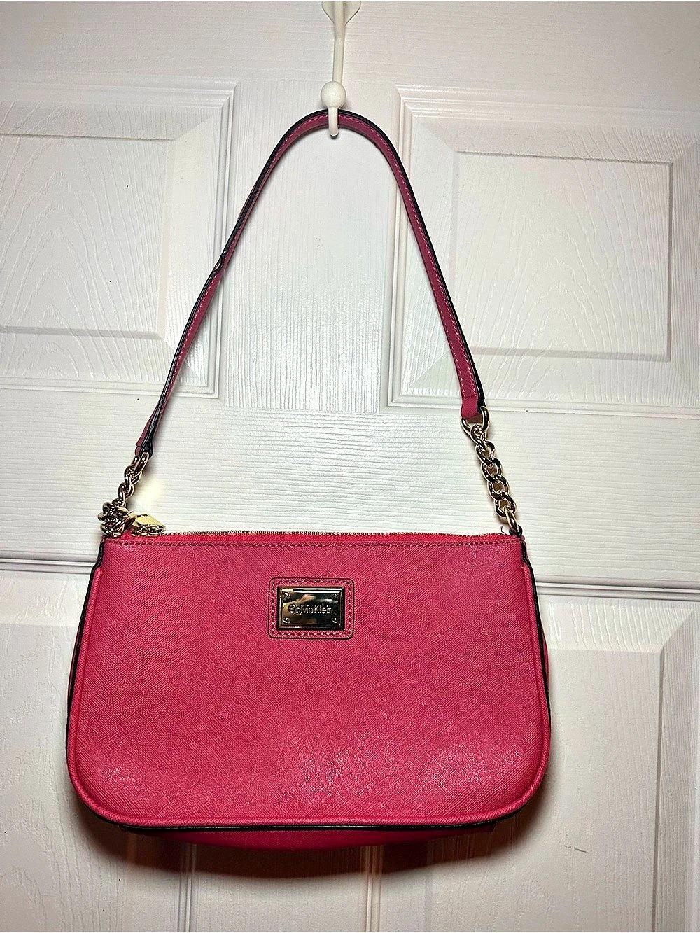 Calvin Klein Shoulder Bag in Pink
